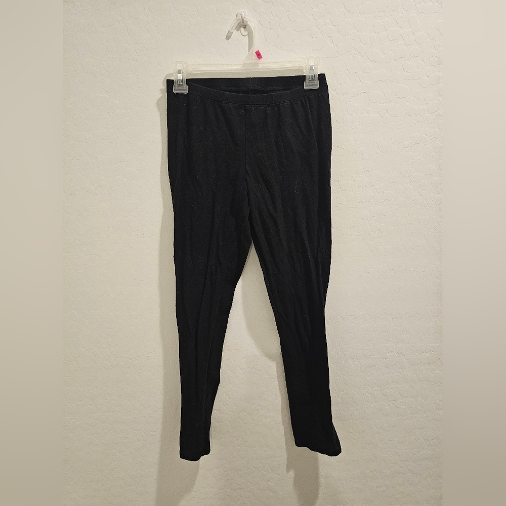 Black leggings